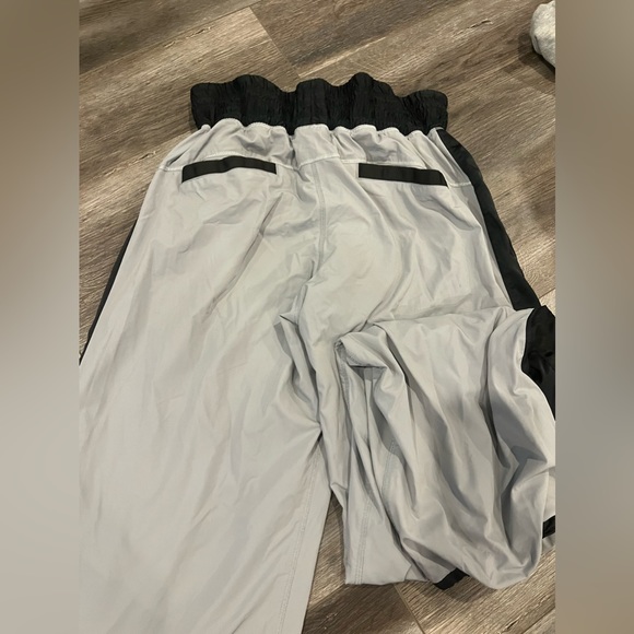 Lululemon Pants - Picture 4 of 4